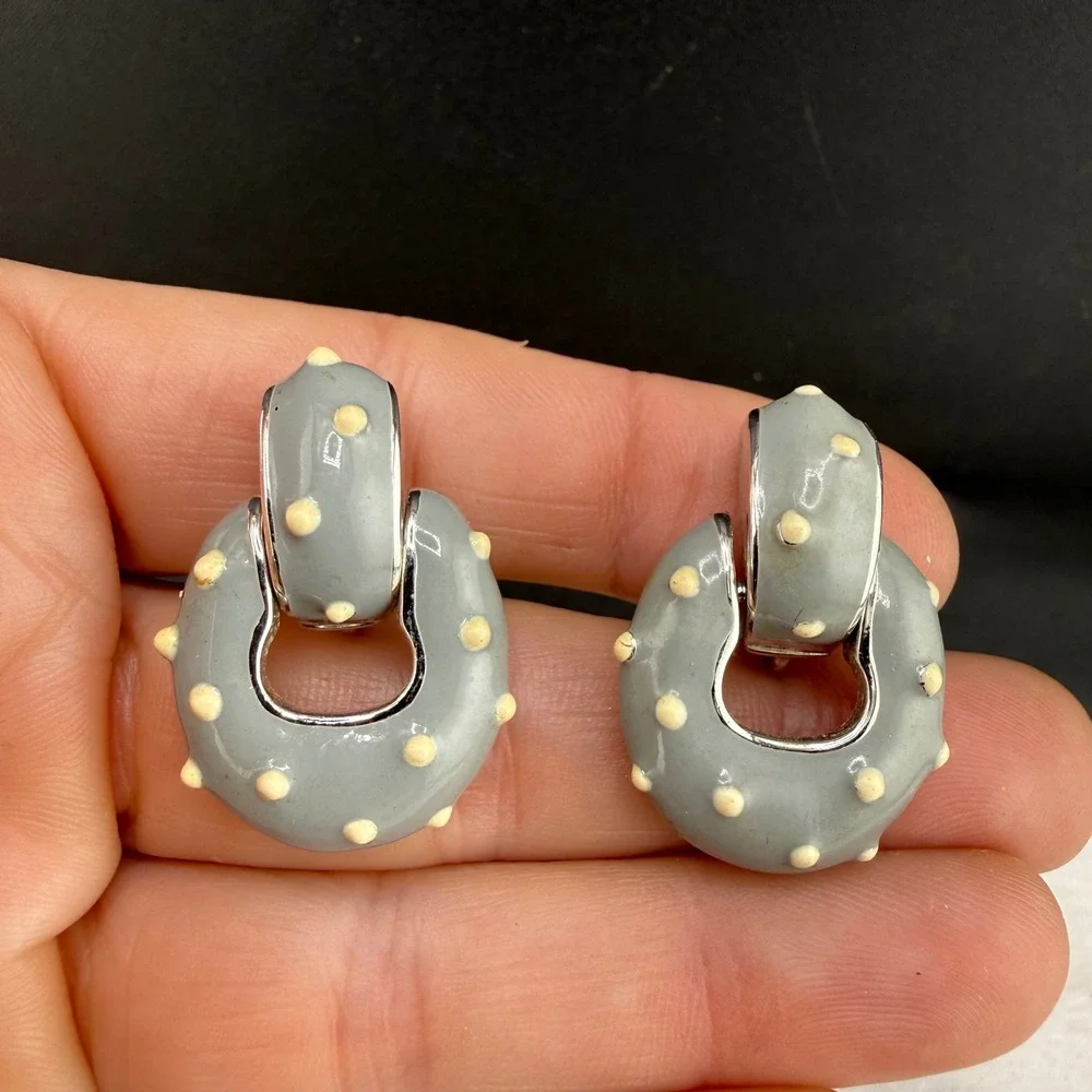 Vintage St John Earrings Grey Cream Studded Enamel Door Knocker Clip On